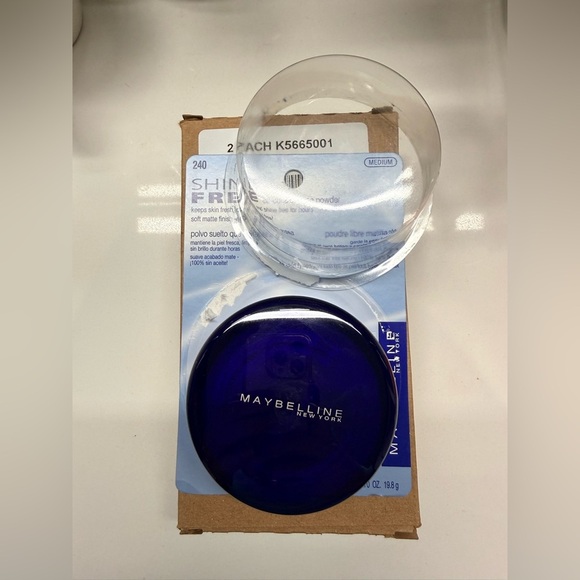 Maybelline New York Other - Maybelline Shine Free Oil Control Loose Powder #240 Medium new-read description